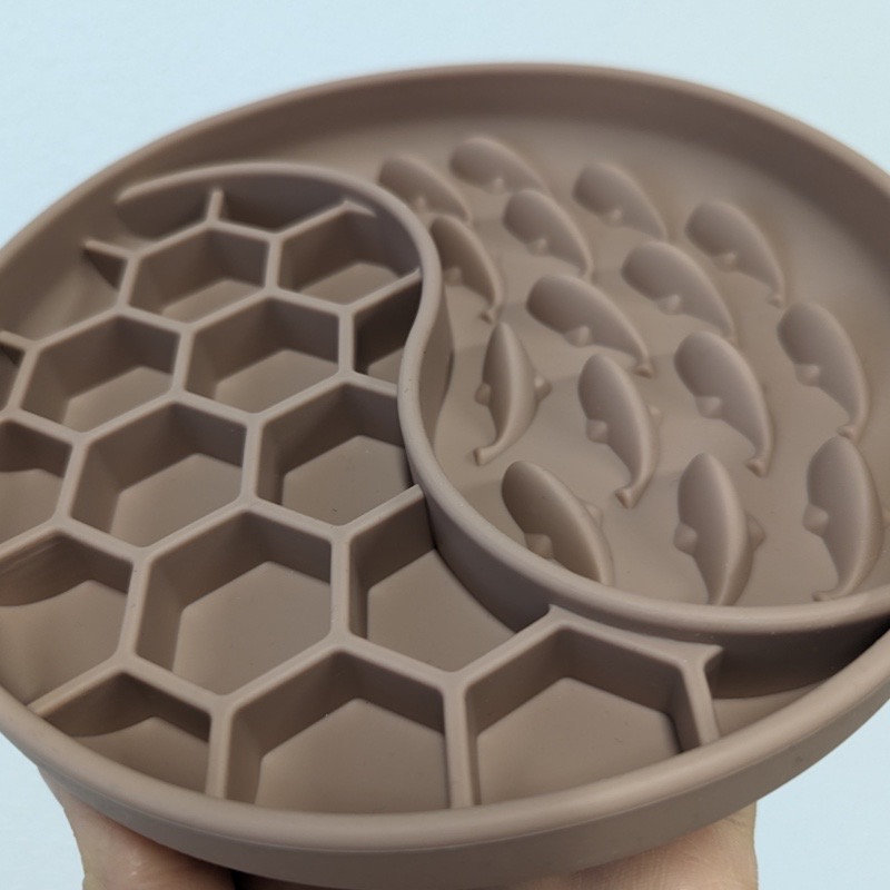 Hvaler- og Bikube Slow Feeder Fodermåtte Skål- ø19x4cm Brun