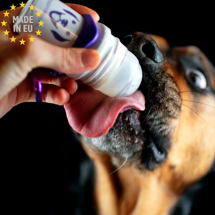 Doggyroller Genopfyldelig Fodertube m. Karabin Til væske til Hund 50ml, Hvid/Navy - Billede 3