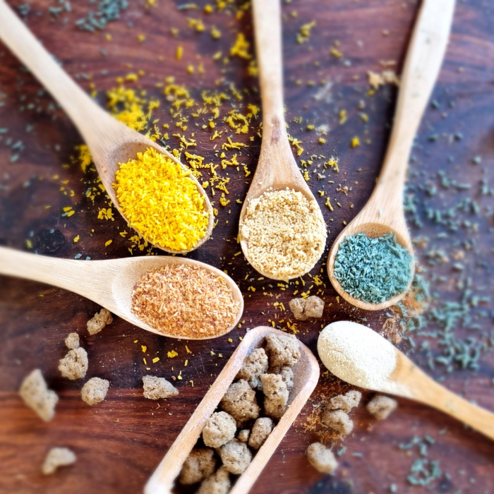 Green Spirulina Meal Topper Hundemad og Foder pynt til hund 100 % Naturligt Tilskud, Cooka's Cookies, EU