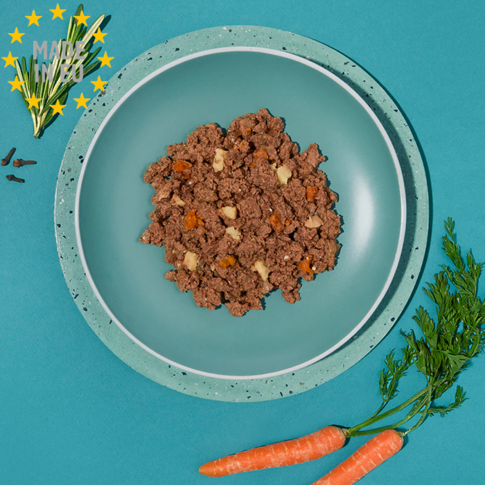 Amanova Saftig Okse Kornfrit vådfoder til voksne hunde 300g, EU
